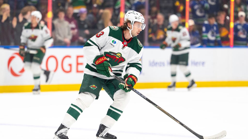 Quinn Hughes has goal, assist in his Vancouver return in Wild's 4-2 victory — WCCO / CBS Minnesota, Brooklyn Park Sports news
