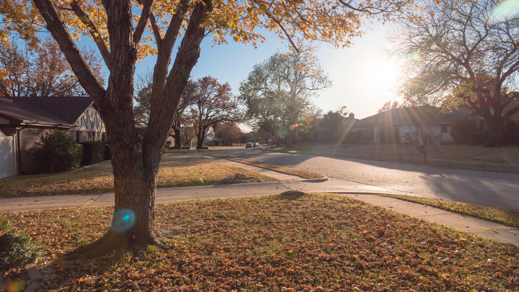 Warm, dry stretch continues Monday in the Twin Cities — WCCO / CBS Minnesota, Brooklyn Park Community news
