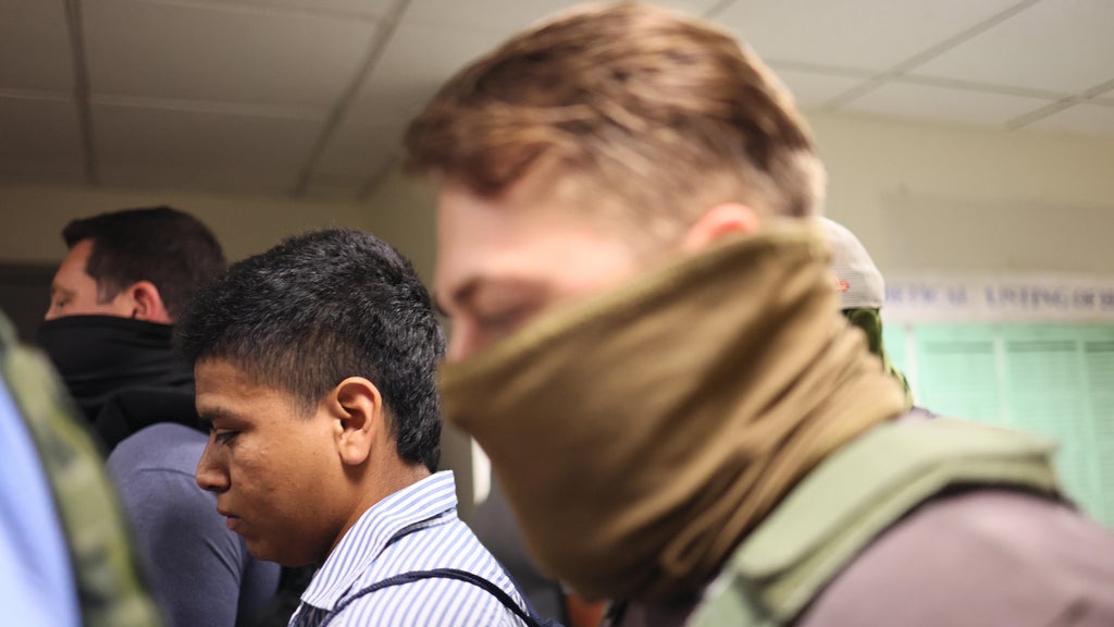 DOJ sues St. Paul and Portland, Oregon, over mask and ID requirements for federal officers — WCCO / CBS Minnesota, Brooklyn Park Government news