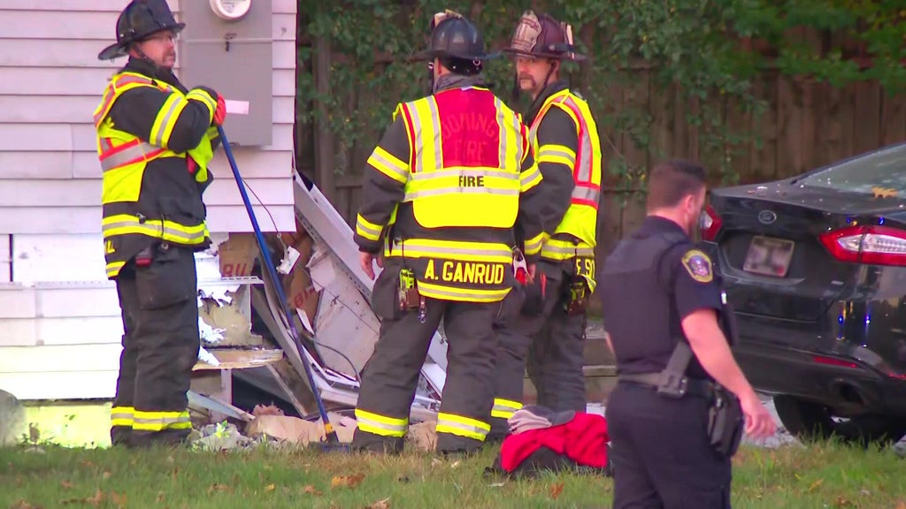 Man blew through Bloomington stop sign, hit car, which then struck home, police say — WCCO / CBS Minnesota, Brooklyn Park Community news