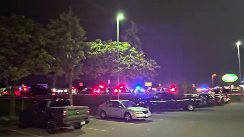 Police respond to Osseo High School after several fights break out at end of football game — WCCO / CBS Minnesota, Brooklyn Park Schools news