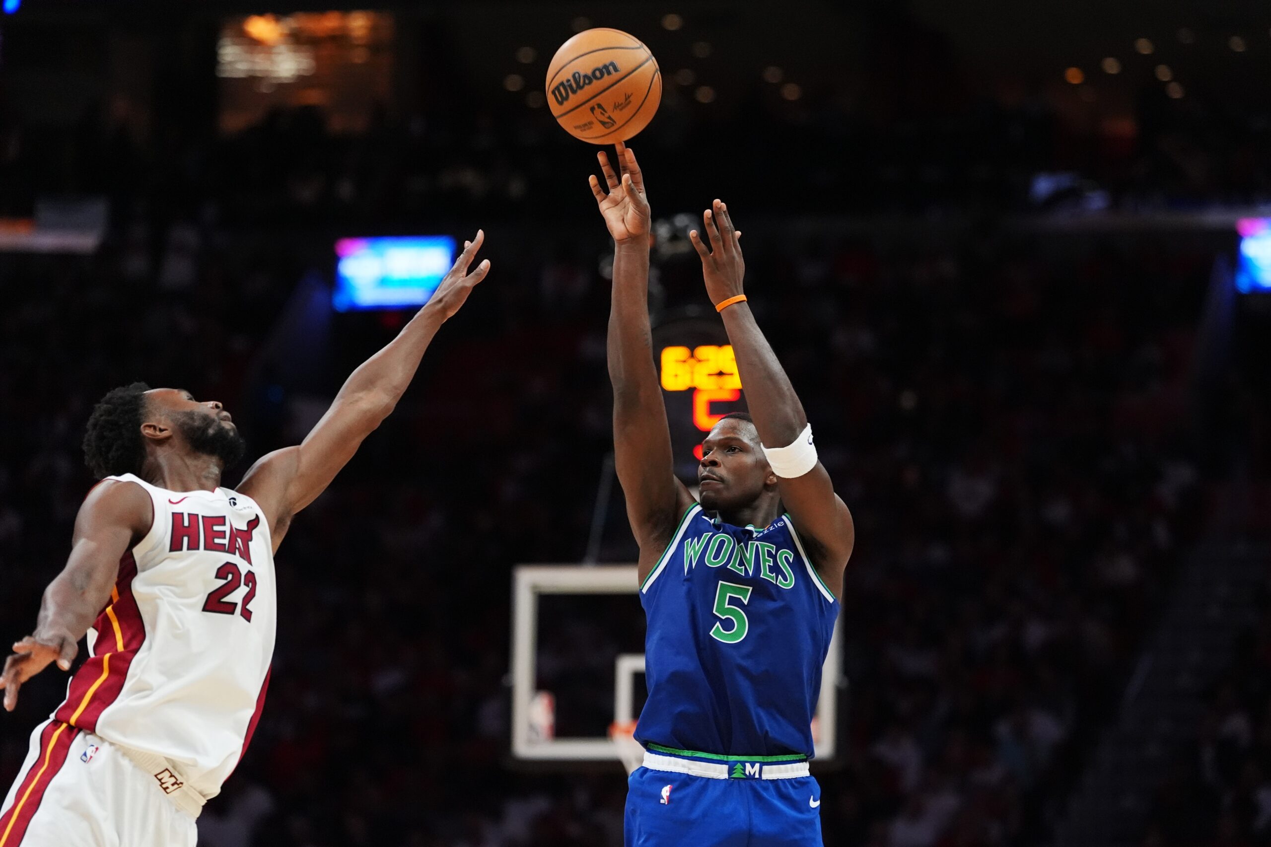 Anthony Edwards scores 45, Wolves roll past Heat 131-106 to spoil Giannis’ opener — KSTP 5, Brooklyn Park Business news