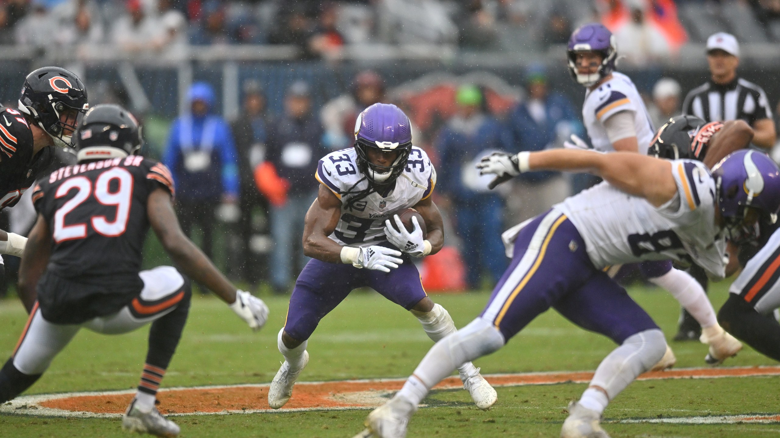 Surprise: Vikings RB Reveals Knee Injury He’s Playing Through — Minnesota Sports Fan, Brooklyn Park Sports news