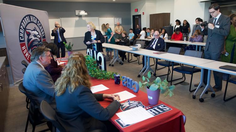 Killeen high school hosts signing ceremony for jailer program students — KCEN (Central Texas), Brooklyn Park Schools news