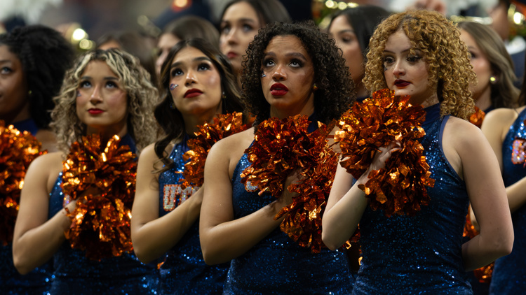 Here's what we know about the service member who fell at the UTSA football game — KHOU 11 (Houston), Brooklyn Park Sports news