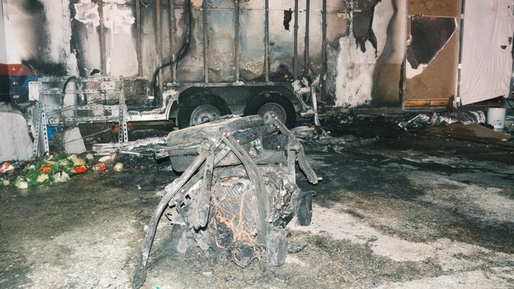 'I'm going back' | East Sixth Street food truck owner recovering after generator explosion burns trailer — KVUE (Austin), Brooklyn Park Dining news