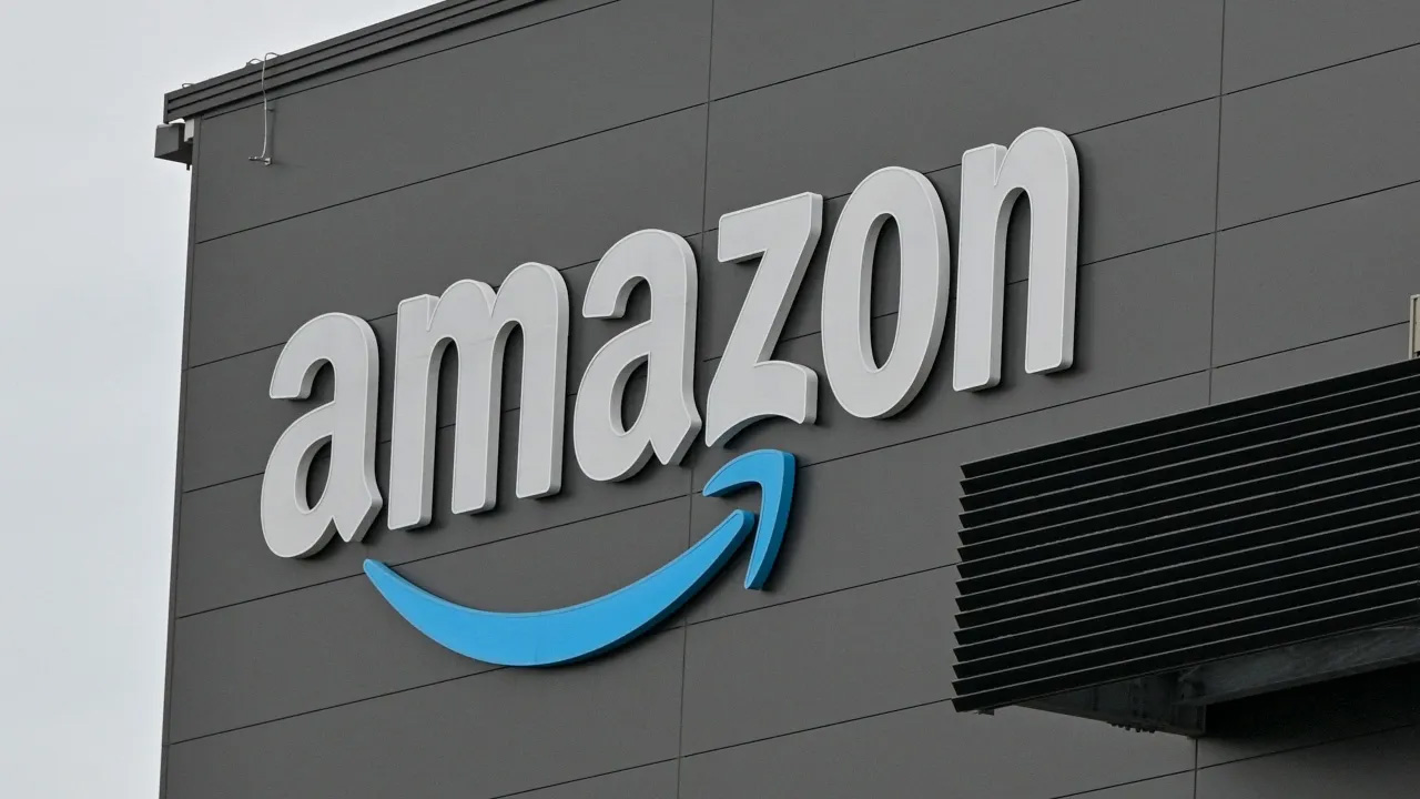 Amazon to hire more than 300,000 US workers for holiday shopping rush — FOX 9, Brooklyn Park Business news